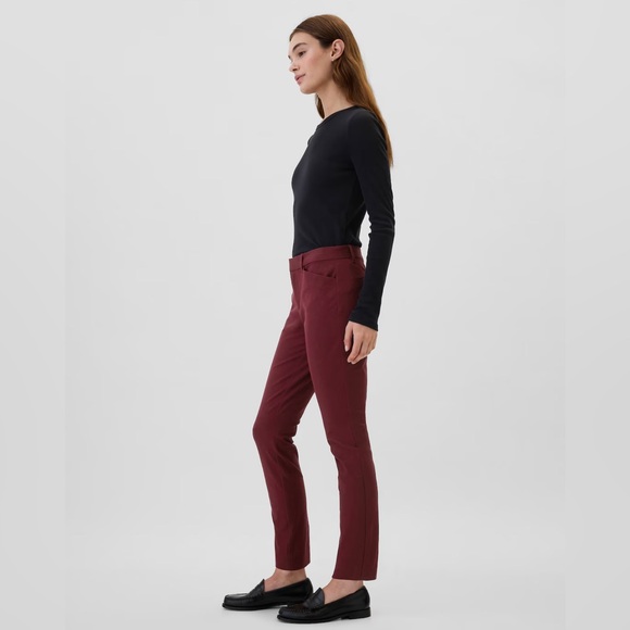 GAP Maroon Pant - Picture 3 of 8